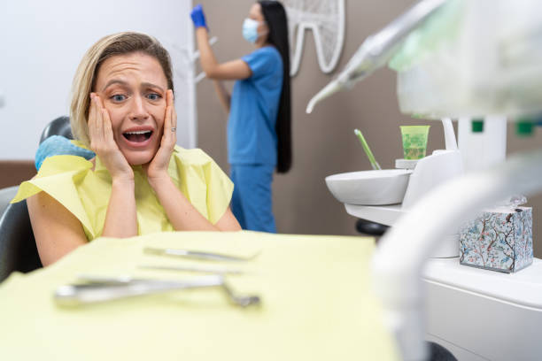 Best Emergency Tooth Extraction  in Bray, OK